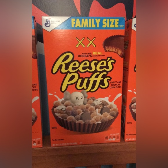 KAWS Reese’s puff cereal - Picture 2 of 6